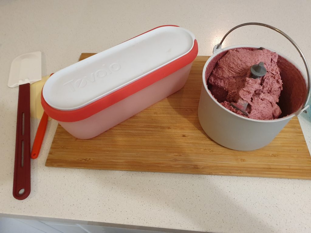 Roast cherry ice cream 16
