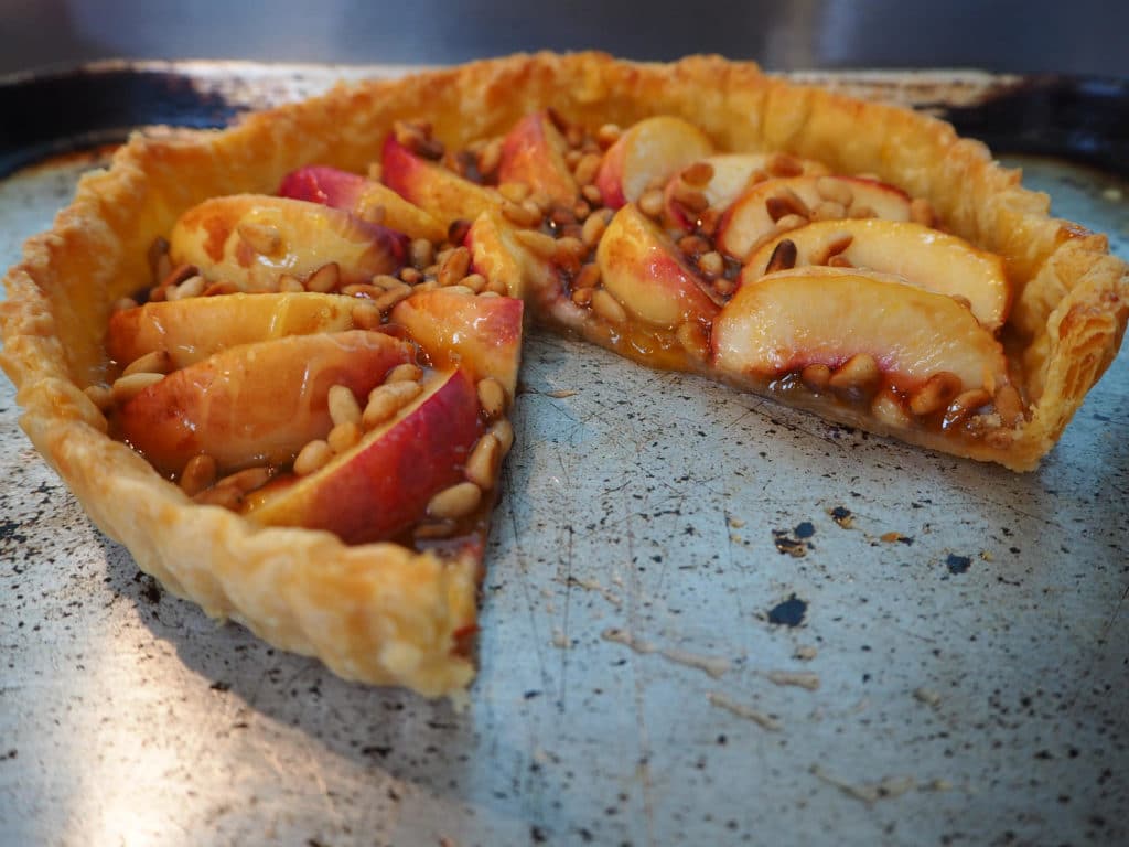 Nectarine tart 17 Cut open tart