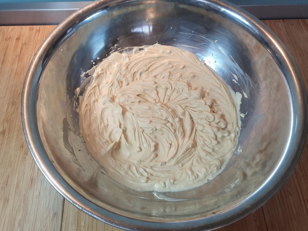 Whipped ice cream mix