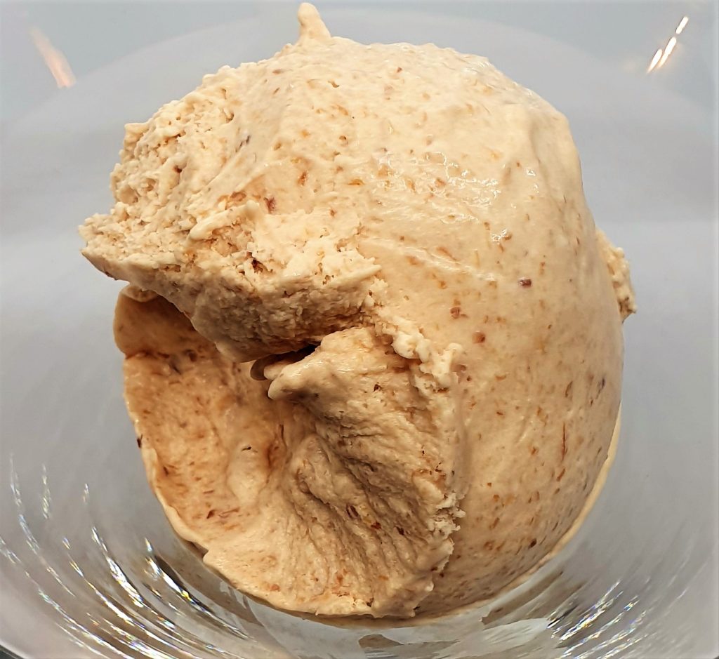 Roast nectarine ice cream 14 Nectarine-icecream