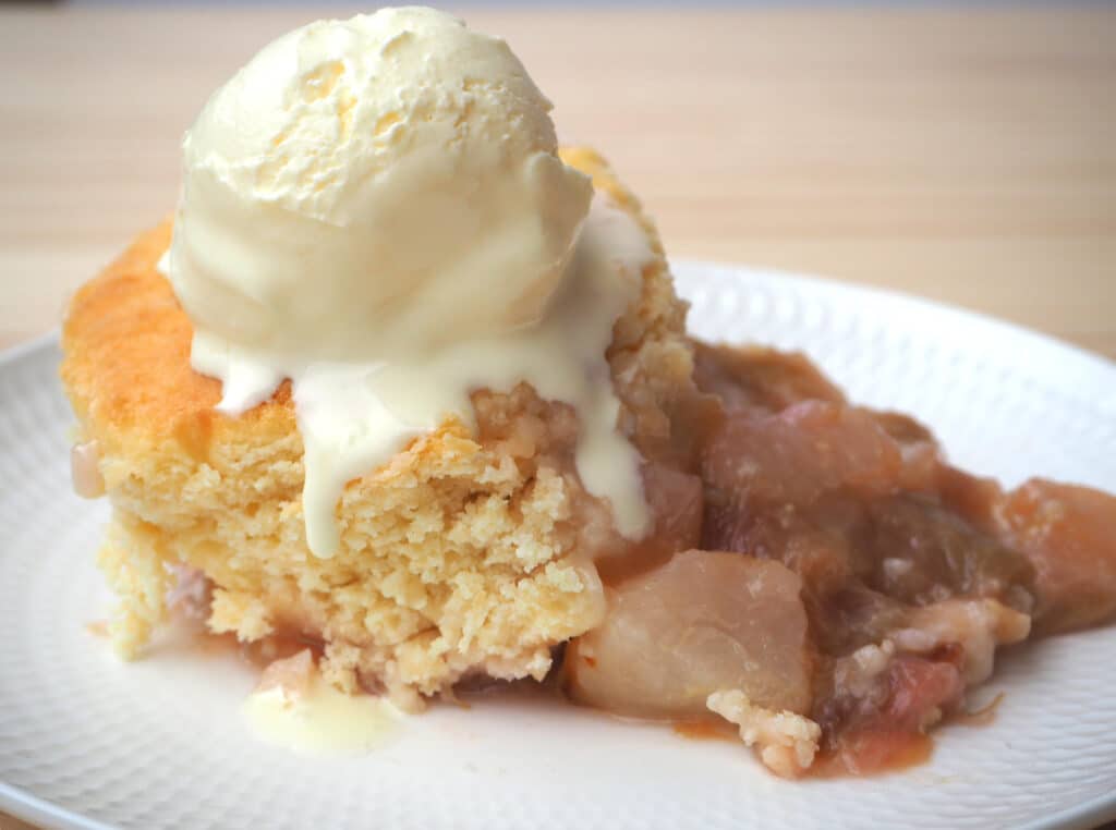 pear and rhubarb cobbler with ice cream