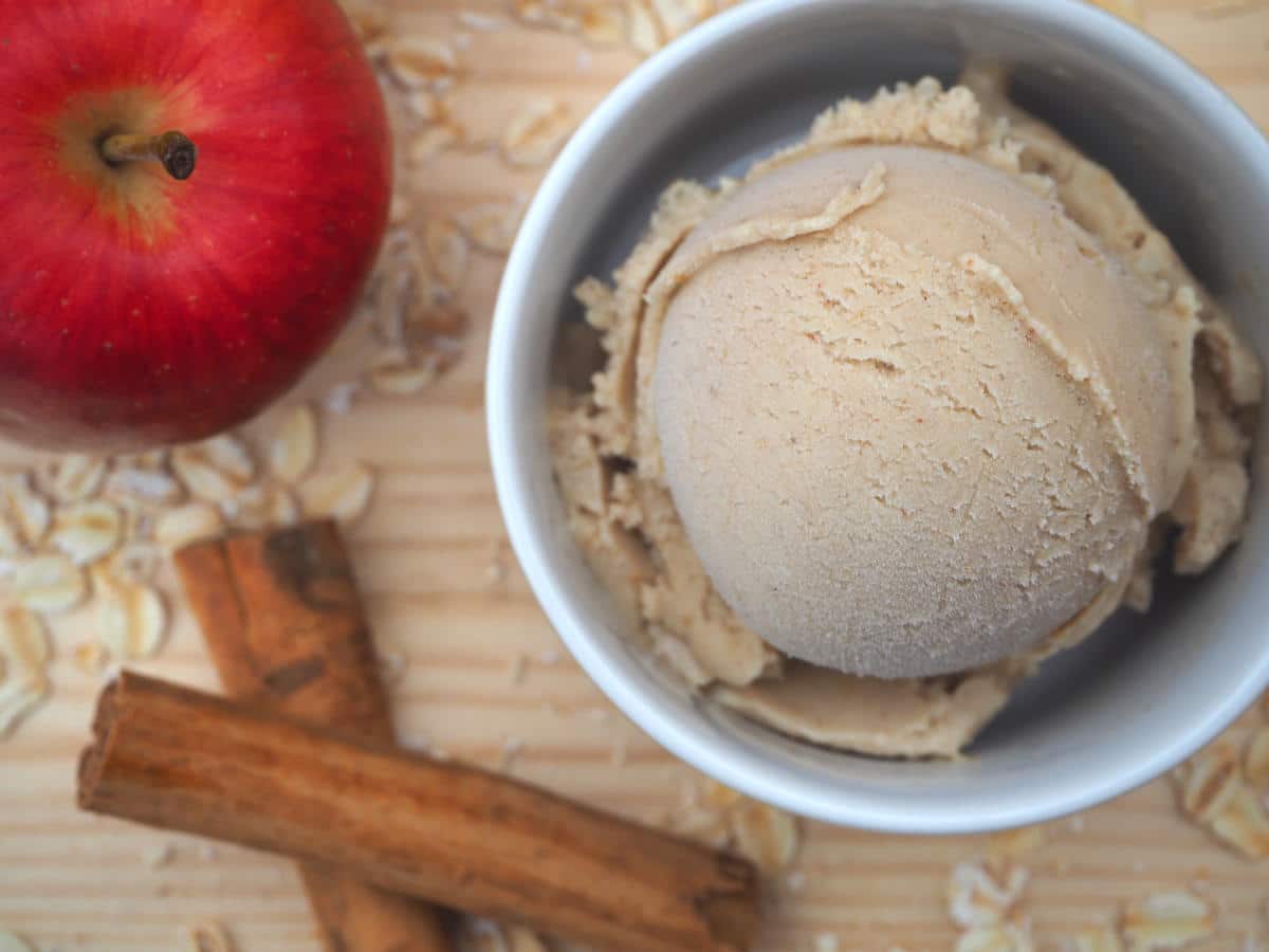 Cinnamon apple oat ice cream