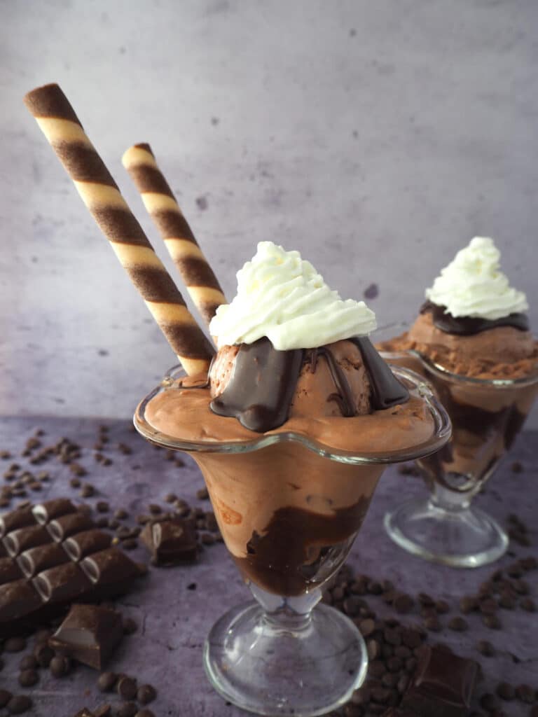 Chocolate sundae 14