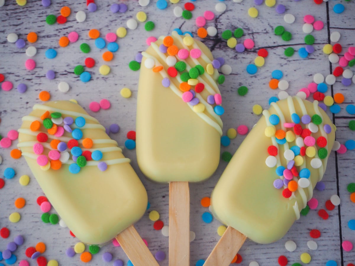 Funfetti cakesicles.