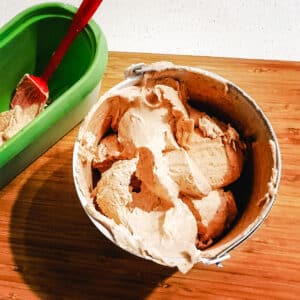 Roast nectarine ice cream 15 Nectarine ice cream in ice cream machine.