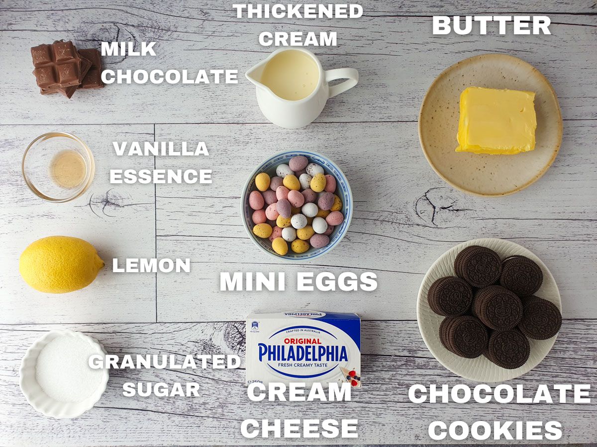 Mini Egg Cheesecakes 3 Ingredients: milk chocolate, vanilla essence, lemon, granulated sugar, thickened cream, mini eggs, cream cheese, butter, chocolate cookies.